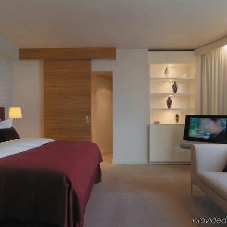Hotel Radisson Blu Hotel, 4*